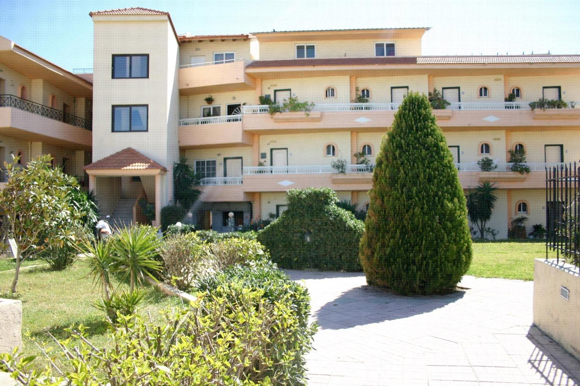 Lyristis Dinos Studios & Apartments Faliraki Esterno foto