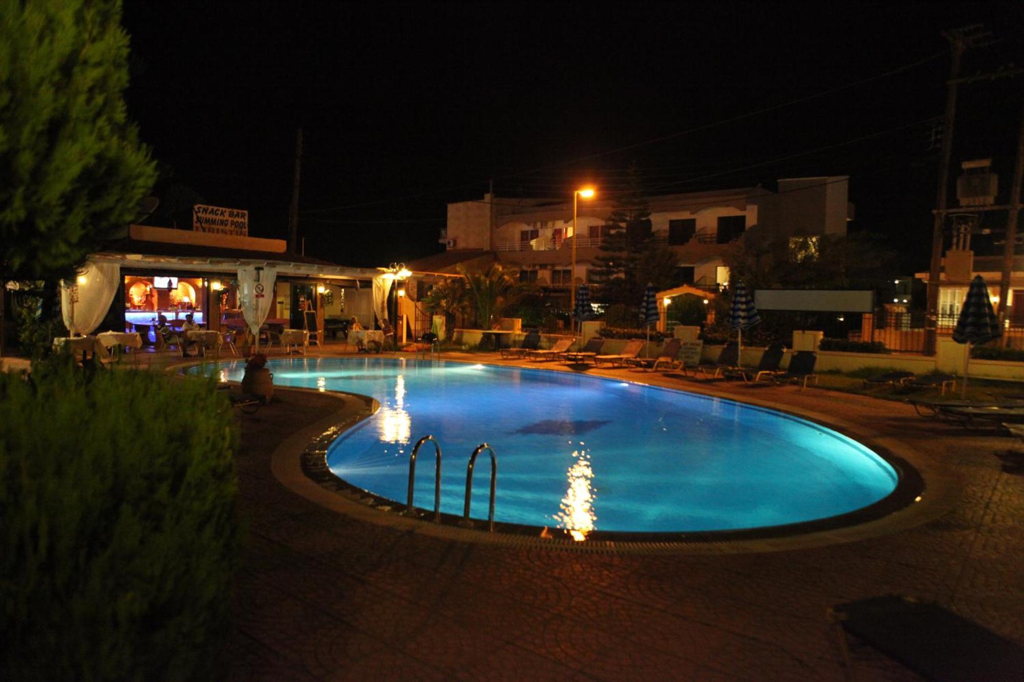 Lyristis Dinos Studios & Apartments Faliraki Esterno foto