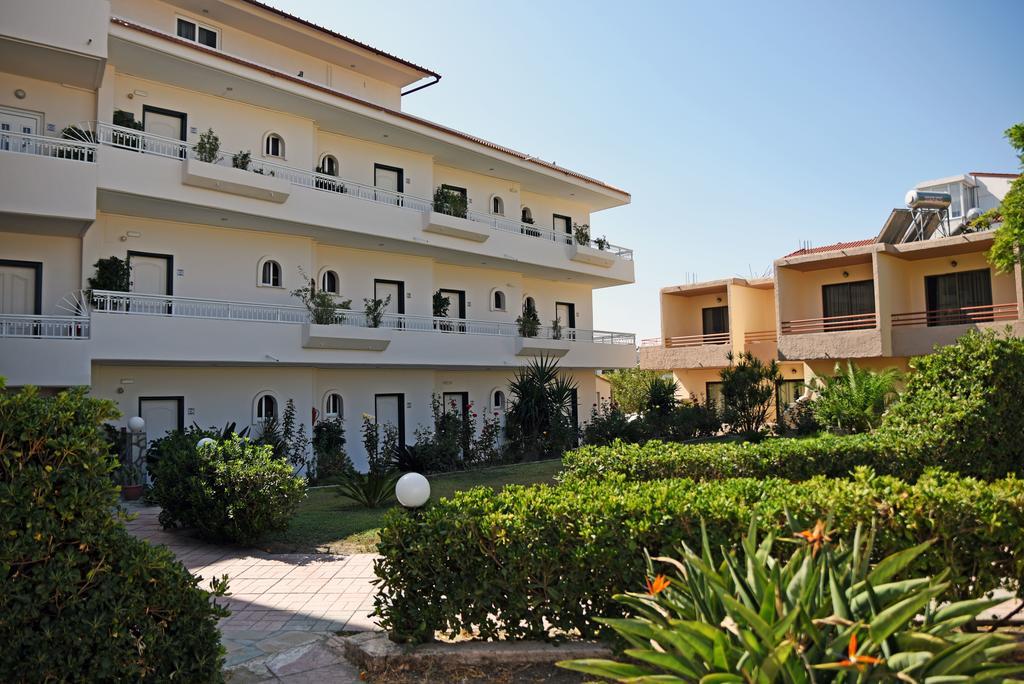 Lyristis Dinos Studios & Apartments Faliraki Esterno foto