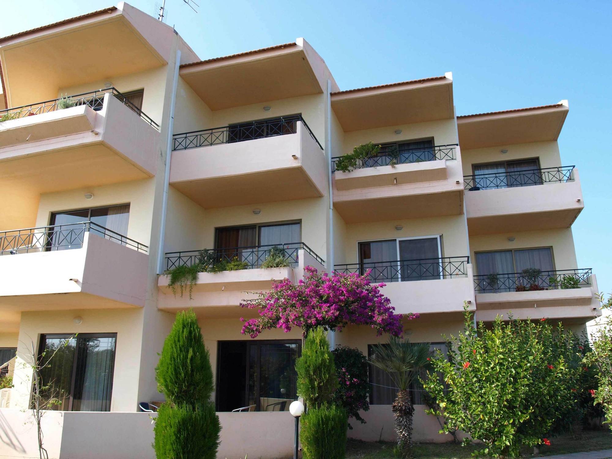 Lyristis Dinos Studios & Apartments Faliraki Esterno foto